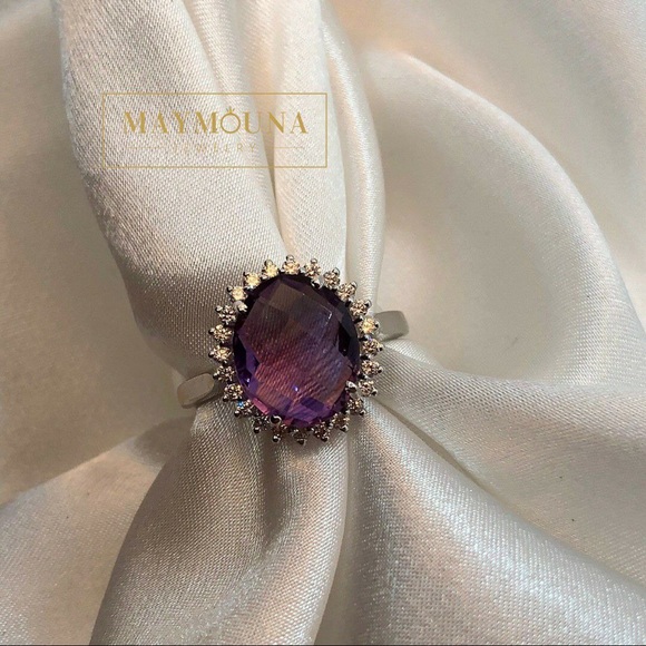 Maymouna Jewelry Jewelry - 925 Sterling Silver Oval Cut Natural Amethyst Ring